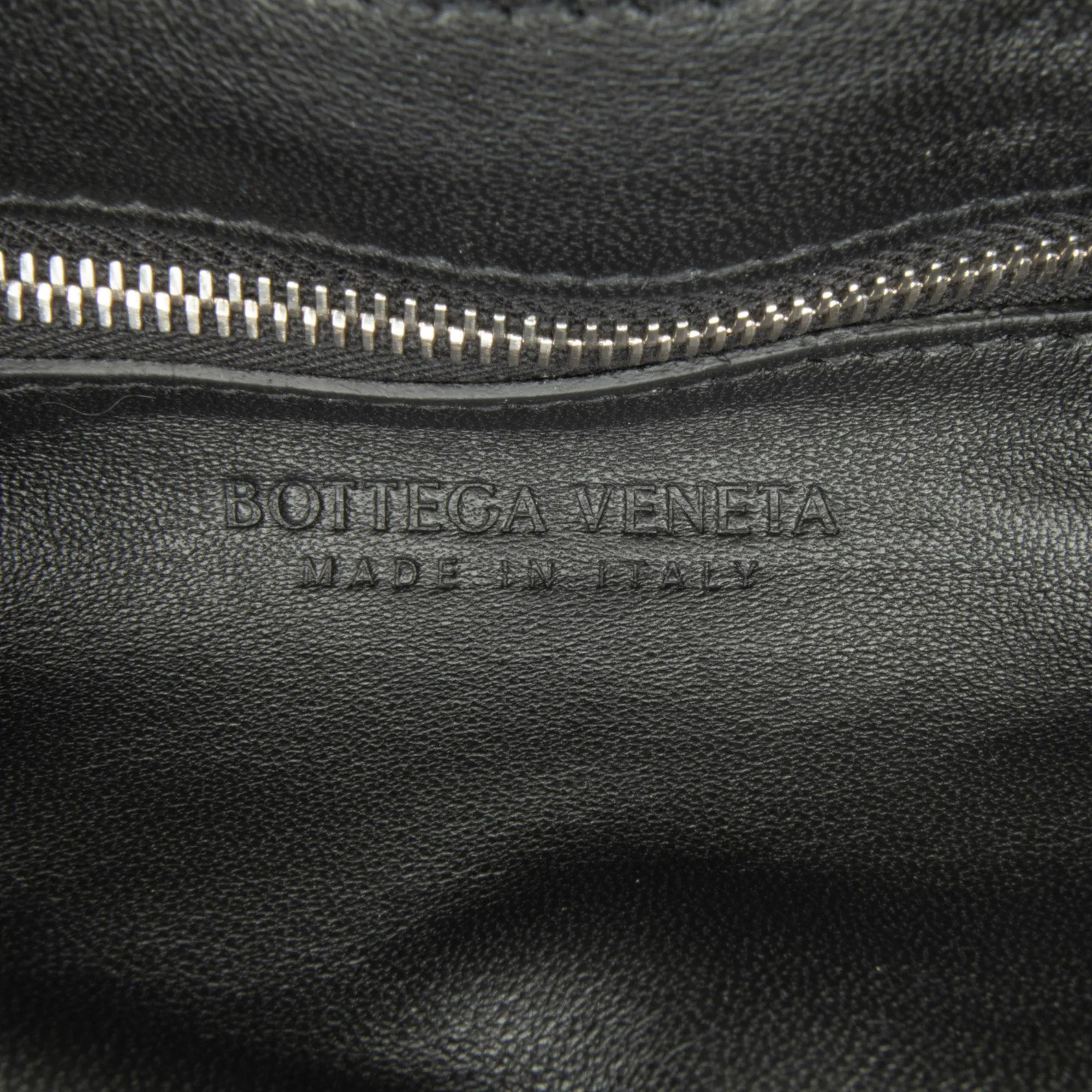 Bottega Veneta Calfskin Intrecciato Padded Chain Cassette Satchel (SHG-535Auh)