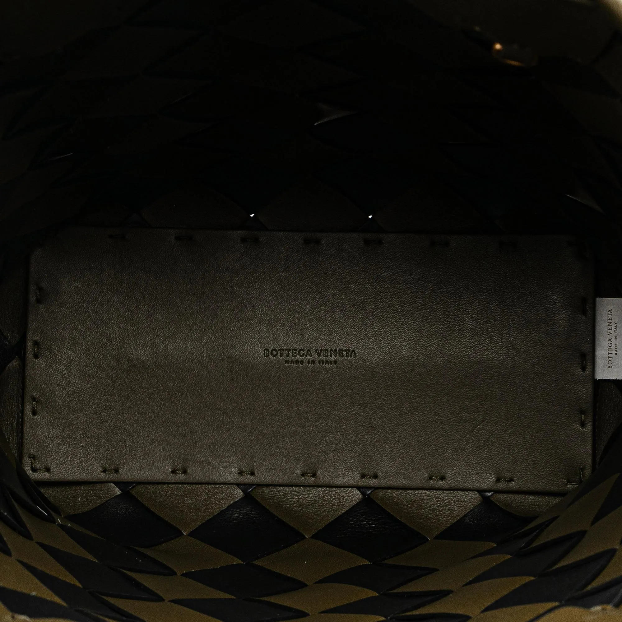 Bottega Veneta Intrecciato Maxi Cabat 30 Satchel (SHG-P7LX5h)
