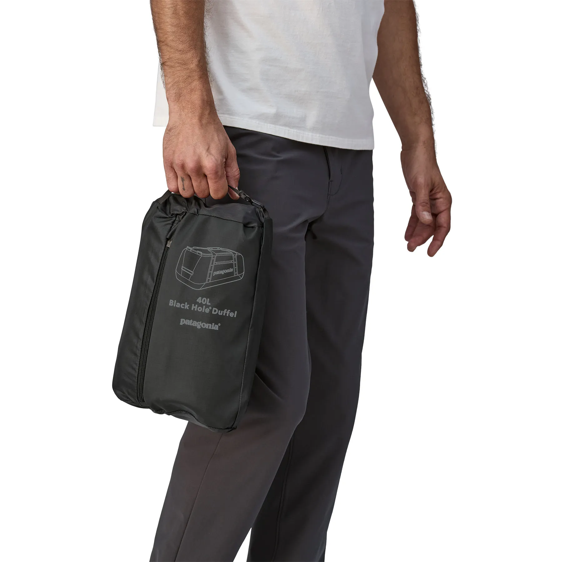 Patagonia Black Hole Duffel 40L Black | Buy Patagonia Black Hole Duffel 40L Black here | Outnorth
